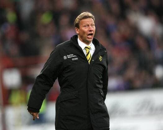 Fußball, Trainerhistorie, Alemannia Aachen Trainer Guido Buchwald (Aachen) wütend Fußball 2. BL Herren Saison 2007 2008, Alemannia Aachen Einzelbild Osnabrück Verzweiflung, Enttäuschung, Fußball 2. BL Herren Saison 2007 2008, Alemannia Aachen Einzelbild Osnabrück Verzweiflung, Enttäuschung,