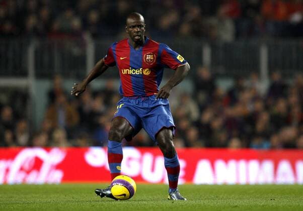 Lilian Thuram (FC Barcelona) am Ball -  (pan23074) Fußball Herren Primera Division 2007 2008, 1. Spanische Liga, Barca Einzelbild Barcelona Dynamik, Fußball Herren Primera Division 2007 2008, 1. Spanische Liga, Barca Einzelbild Barcelona Dynamik, 