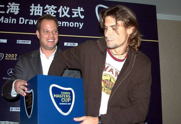 David Ferrer (Spanien) lost vor dem ATP Masters Cup 2007 in Shanghai die Ansetzungen aus -  Tennis WM Herren Vorschau ATP Masters Cup 2007, Series, Tour, Pressekonferenz, Pressetermin, premiumd Gruppe Shanghai Tennis WM Herren Vorschau ATP Masters Cup 2007, Series, Tour, Pressekonferenz, Pressetermin, premiumd Gruppe Shanghai