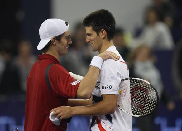 Novak Djokovic (Serbien, re.) gratuliert Richard Gasquet (Frankreich) Tennis WM Herren ATP Masters Cup 2007, Series, Tour Gruppe Shanghai Freude, Tennis WM Herren ATP Masters Cup 2007, Series, Tour Gruppe Shanghai Freude,