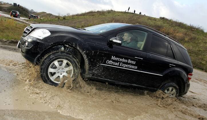 Per Mertesacker (Deutschland) am Steuer einer M Klasse beim Off Road Fahrtraining von Mercedes Benz Fußball Herren Nationalteam 2007, Fahrsicherheitstraining, Fahrtraining, Sicherheit, Sicherheitstraining, Vdig Einzelbild o0 Wirtschaft, Industrie, Automobilindustrie ML Hannover o0 Sponsor, Werbepartner, Werbung, Fußball Herren Nationalteam 2007, Fahrsicherheitstraining, Fahrtraining, Sicherheit, Sicherheitstraining, Vdig Einzelbild o0 Wirtschaft, Industrie, Automobilindustrie ML Hannover o0 Sponsor, Werbepartner, Werbung,