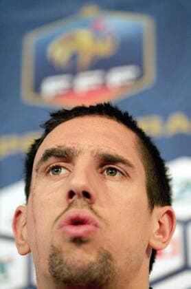 Franck Ribery (Frankreich) nachdenklich -  (pan23220) Fußball Herren Nationalteam 2007, Pressekonferenz, Pressetermin Porträt Nachdenklichkeit, Fußball Herren Nationalteam 2007, Pressekonferenz, Pressetermin Porträt Nachdenklichkeit, 