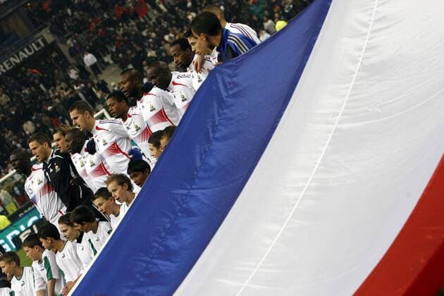Nationalhymne Frankreich -  Fußball Länderspiel Herren Freundschaftsspiel 2007, Nationalteam, Nationaltrikot, Test, Testspiel Totale Paris Fußball Länderspiel Herren Freundschaftsspiel 2007, Nationalteam, Nationaltrikot, Test, Testspiel Totale Paris 