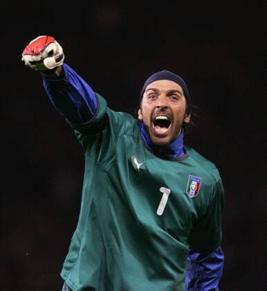 Torwart Gianluigi Buffon (Italien) - Torjubel -  Fußball Länderspiel Herren EM Qualifikation 2007, Nationalmannschaft, Nationaltrikot Einzelbild Glasgow Freude, Begeisterung, Fußball Länderspiel Herren EM Qualifikation 2007, Nationalmannschaft, Nationaltrikot Einzelbild Glasgow Freude, Begeisterung,