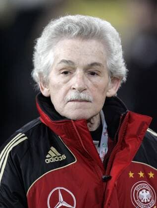 Physiotherapeut Adolf Katzenmaier (Deutschland) Fußball Länderspiel Herren EM Qualifikation 2007, Nationalmannschaft, Porträt Hannover Fußball Länderspiel Herren EM Qualifikation 2007, Nationalmannschaft, Porträt Hannover