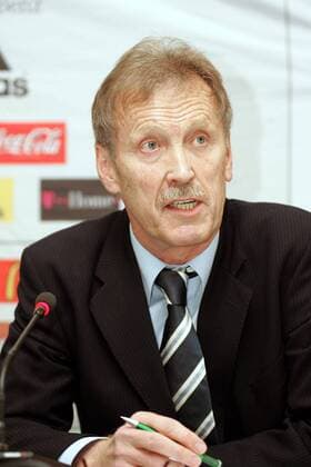 Trainer Horst Kriete (Deutschland) - Pressekonferenz anläßlich der DFB Fachtagung über Entwicklungsarbeit im Ausland Fußball Herren DFB Trainertagung 2007, Tagung, Pressekonferenz, Pressetermin, Fachtagung, Porträt Frankfurt M. Fußball Herren DFB Trainertagung 2007, Tagung, Pressekonferenz, Pressetermin, Fachtagung, Porträt Frankfurt M.