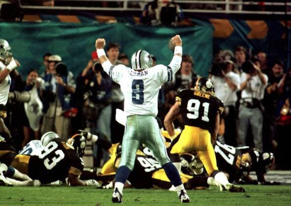 Troy Aikman (Dallas Cowboys) jubelt -  (TEM96012820) American Football Herren NFL 1995 1996, Superbowl XXX, Super Bowl, Finale, Endspiel, Dallas Cowboys - Pittsburgh Steelers Gruppe Tempe American Football Herren NFL 1995 1996, Superbowl XXX, Super Bowl, Finale, Endspiel, Dallas Cowboys - Pittsburgh Steelers Gruppe Tempe