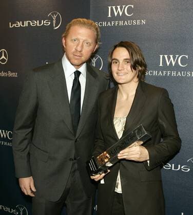 Torfrau Nadine Angerer mit dem Laureus Medienpreis 2007 für die Medienperson des Jahres, daneben Boris Becker (beide Deutschland) Fußball 1. BL Damen Laureus Medienpreis Deutschland 2007, Ehrung, Preisverleihung, Verleihung Gruppe München Fußball 1. BL Damen Laureus Medienpreis Deutschland 2007, Ehrung, Preisverleihung, Verleihung Gruppe München