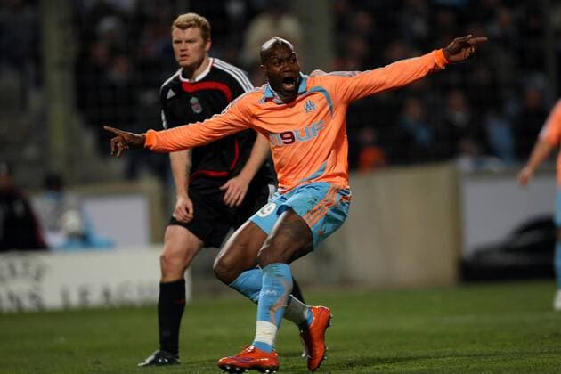 Djibril Cisse (Marseille) wütend -  Fußball EC 1 Herren Champions League 2007 2008, Olympique de Marseille - FC Liverpool 0:4, OM Gruppe Marseille Wut, Fußball EC 1 Herren Champions League 2007 2008, Olympique de Marseille - FC Liverpool 0:4, OM Gruppe Marseille Wut,