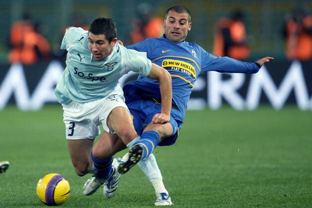 Aleksandar Kolarov (Lazio Rom, li.) gegen Antonio Nocerino (Juventus Turin) - Fußball Herren Serie A 2007 2008, 1. Italienische Liga, Lazio Rom - Juventus Turin 2:3, Juve Gruppe Rom Dynamik, Kampf, Fußball Herren Serie A 2007 2008, 1. Italienische Liga, Lazio Rom - Juventus Turin 2:3, Juve Gruppe Rom Dynamik, Kampf,
