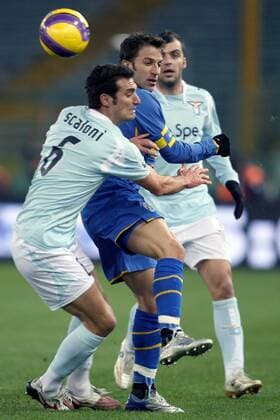 Alessandro del Piero (Juventus Turin, Mitte) gegen Lionel Scaloni (Lazio Rom, li.) - Fußball Herren Serie A 2007 2008, 1. Italienische Liga, Lazio Rom - Juventus Turin 2:3, Juve Gruppe Rom Dynamik, Fußball Herren Serie A 2007 2008, 1. Italienische Liga, Lazio Rom - Juventus Turin 2:3, Juve Gruppe Rom Dynamik,