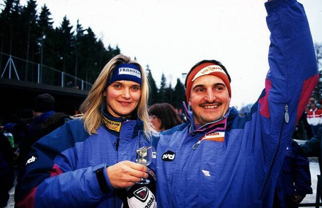 Die Weltmeister Susi Erdmann und Georg Hackl (beide Deutschland) Rennrodeln WM Damen WM 1997, Rennschlitten, Rennschlittensport Gruppe Aufnahmedatum geschätzt Innsbruck Freude, Rennrodeln WM Damen WM 1997, Rennschlitten, Rennschlittensport Gruppe Aufnahmedatum geschätzt Innsbruck Freude,