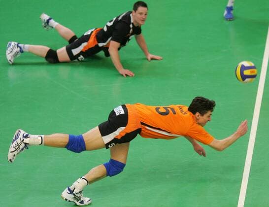 Jaroslav Skach (re.) und Frank Bachmann (beide SCC Berlin) Volleyball Herren DVV Pokal 2007 2008, Pokalspiel, Halbfinale, SC Charlottenburg Berlin Gruppe Berlin Volleyball Herren DVV Pokal 2007 2008, Pokalspiel, Halbfinale, SC Charlottenburg Berlin Gruppe Berlin