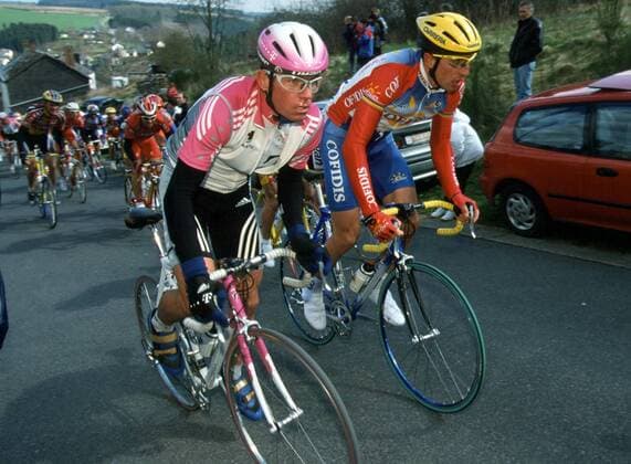 Udo Bölts (Deutschland Team Telekom, li.) Radsport Herren Straßenradsport 1998, Straße, Rad, Gruppe Aufnahmedatum geschätzt Radsport Herren Straßenradsport 1998, Straße, Rad, Gruppe Aufnahmedatum geschätzt