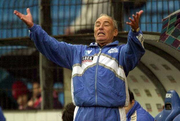 Trainer Rolf Schafstall (Bochum) wütend Fußball 1. BL Herren Saison 2000 2001,VfL Bochum Einzelbild Bochum Wut, Fußball 1. BL Herren Saison 2000 2001,VfL Bochum Einzelbild Bochum Wut,