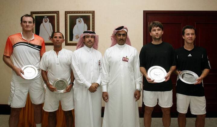 Siegerehrung Herren Doppel, v.re.: Die Sieger Philipp Kohlschreiber (Deutschland) und David Skoch (Tschechien) neben QTF Präsident Sheikh Mohamad Bin Faleh Al Thani (Qatar) sowie die Zweitplatzierten Wesley Moodie (li.) und Jeff Coetzee (beide Südafrika) Tennis Herren Qatar Open 2008, ATP Tour, Finale, Endspiel Gruppe Doha Tennis Herren Qatar Open 2008, ATP Tour, Finale, Endspiel Gruppe Doha