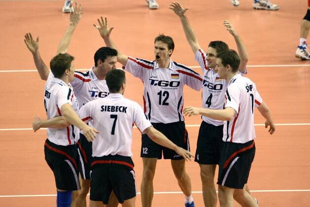 Mannschaftsjubel Deutschland -  Volleyball Länderspiel Herren Olympiaqualifikation 2008, Olympia Qualifikation, Nationalmannschaft, Nationaltrikot Gruppe Izmir Freude, Volleyball Länderspiel Herren Olympiaqualifikation 2008, Olympia Qualifikation, Nationalmannschaft, Nationaltrikot Gruppe Izmir Freude,