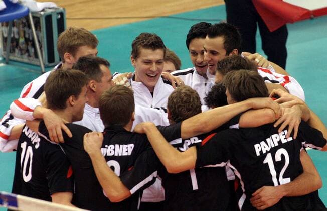 Schlussjubel Deutschland -  Volleyball Länderspiel Herren Olympiaqualifikation 2008, Olympia Qualifikation, Nationalmannschaft, Nationaltrikot Gruppe Izmir Freude, Volleyball Länderspiel Herren Olympiaqualifikation 2008, Olympia Qualifikation, Nationalmannschaft, Nationaltrikot Gruppe Izmir Freude,