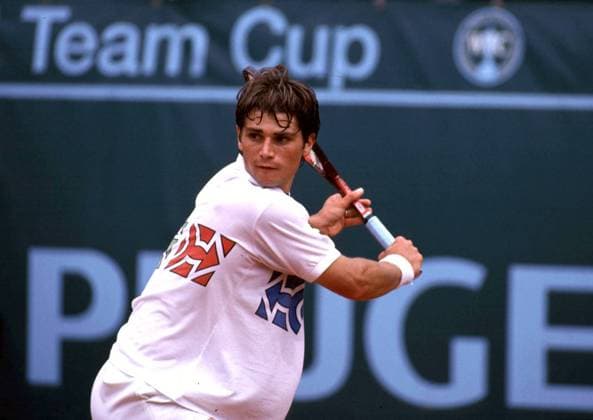 Arnaud Boetsch (Frankreich) Tennis Herren ARAG World Team Cup 1994, WTC, ATP Tour, Mannschafts, Mannschaftsweltmeisterschaft Einzelbild Aufnahmedatum geschätzt Dynamik, Tennis Herren ARAG World Team Cup 1994, WTC, ATP Tour, Mannschafts, Mannschaftsweltmeisterschaft Einzelbild Aufnahmedatum geschätzt Dynamik,