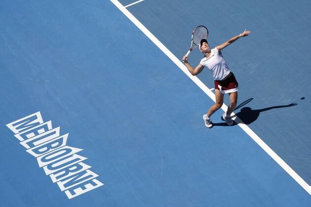 Justine Henin (Belgien) - Aufschlag -  Tennis Damen Australian Open 2008, Grand Slam, WTA Tour Einzelbild Melbourne Dynamik, Tennis Damen Australian Open 2008, Grand Slam, WTA Tour Einzelbild Melbourne Dynamik,