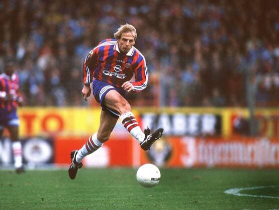 Jürgen Klinsmann (Bayern) zieht ab Fußball 1. BL Herren FC Bayern München o0 Saison 1996 1997 Einzelbild München Dynamik, Fußball 1. BL Herren FC Bayern München o0 Saison 1996 1997 Einzelbild München Dynamik,