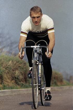 Rudi Altig (BR Deutschland) Radsport Herren Straßenradsport 1967, Straße, Rad, Fotoshooting, Vdia Einzelbild Radsport Herren Straßenradsport 1967, Straße, Rad, Fotoshooting, Vdia Einzelbild