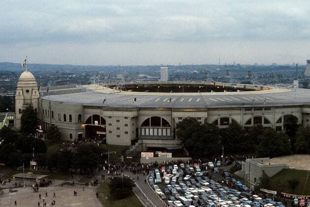 1 Jahr bis WM 2022: Historie, Stadien und Architektur Außenansicht des Londoner Wembley Stadions Fußball Länderspiel Herren WM 1966, Finale Endspiel, Vdia Totale Wembley Stadion, Wembleystadion London Fußball Länderspiel Herren WM 1966, Finale Endspiel, Vdia Totale Wembley Stadion, Wembleystadion London