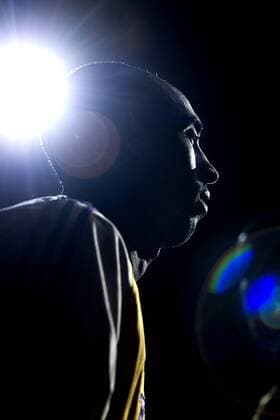 Kobe Bryant (Los Angeles Lakers) hat eine Erleuchtung - (Icon91062417) Basketball Herren NBA 2007 2008, Los Angeles Lakers, Vdig Einzelbild Los Angeles, LA, L.A. Basketball Herren NBA 2007 2008, Los Angeles Lakers, Vdig Einzelbild Los Angeles, LA, L.A. EDITORIAL USE ONLY