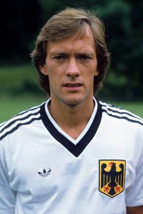 Bernd Wehmeyer (Olympiateam BR Deutschland) Fußball Herren Vorschau Olympische Spiele Los Angeles 1984, Sommerspiele Nationalmannschaft, Nationaltrikot Vdia Porträt o0 OS Sommer Fußball Herren Vorschau Olympische Spiele Los Angeles 1984, Sommerspiele Nationalmannschaft, Nationaltrikot Vdia Porträt o0 OS Sommer
