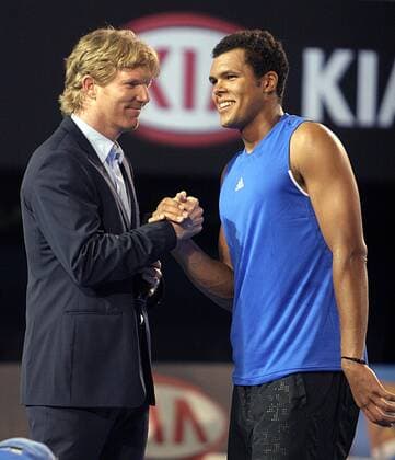 Jim Courier (USA, li.) gratuliert während dem Interview Jo Wilfried Tsonga (Frankreich) - (Icon25059581) Tennis Herren Australian Open 2008, Grand Slam, ATP Tour Gruppe Melbourne Tennis Herren Australian Open 2008, Grand Slam, ATP Tour Gruppe Melbourne EDITORIAL USE ONLY