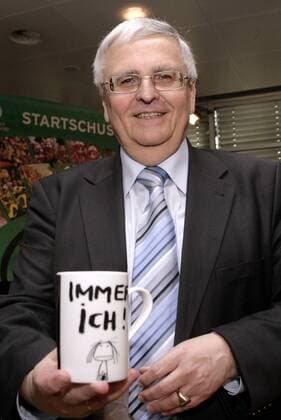 DFB Präsident Dr. Theo Zwanziger (Deutschland) anlässlich der Büro Eröffnung des OK FIFA WM 2011 in der Frankfurter DFB Zentrale Fußball Damen WM Organisation 2008, Nationalteam, Frauen, Frauenfußball, Büroeröffnung, Einweihung Einzelbild Frankfurt M. Fußball Damen WM Organisation 2008, Nationalteam, Frauen, Frauenfußball, Büroeröffnung, Einweihung Einzelbild Frankfurt M.