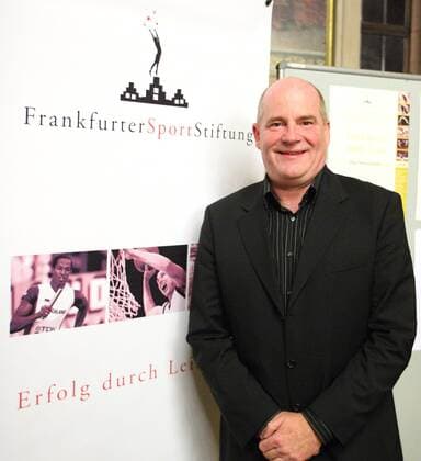 Manager Siegfried Dietrich (1. FFC Frankfurt) anlässlich des 40jährigen Jubiläums der Frankfurter Sportstiftung Fußball Damen 40 Jahre Frankfurter Sportstiftung 2008, Jubiläum, 40jähriges, jähriges Einzelbild Frankfurt M. Fußball Damen 40 Jahre Frankfurter Sportstiftung 2008, Jubiläum, 40jähriges, jähriges Einzelbild Frankfurt M.