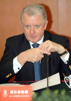 IOC Mitglied Hein Verbruggen (Niederlande) bei einer Pressekonferenz in Shanghai -  (IMCpau17546205) OS Sommer Vorschau Olympische Spiele Peking 2008, Sommerspiele, Pressekonferenz, Pressetermin, Einzelbild Shanghai OS Sommer Vorschau Olympische Spiele Peking 2008, Sommerspiele, Pressekonferenz, Pressetermin, Einzelbild Shanghai