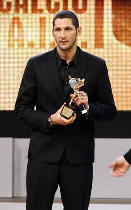 Marco Materazzi (Inter Mailand) wird als bester Abwehrspieler der Serie A 2007 ausgezeichnet - Fußball Herren Oscar del Calcio 2008, Ehrung, Auszeichnung, Spielerehrung, Spielerauszeichnung, Preisverleihung Einzelbild Serie A 2007 2008, 1. Italienische Liga, Mailand, FC Internationale Mailand Fußball Herren Oscar del Calcio 2008, Ehrung, Auszeichnung, Spielerehrung, Spielerauszeichnung, Preisverleihung Einzelbild Serie A 2007 2008, 1. Italienische Liga, Mailand, FC Internationale Mailand