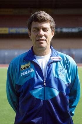 Trainer Otto Rehhagel (SV Werder Bremen) Fußball 1. BL Herren DEUTSCHSPRACHIGE SPORTZEITSCHRIFTEN UND -ZEITUNGEN NUR NACH RÜCKSPRACHE, Saison 1994 1995, Vdia Porträt Bremen Fußball 1. BL Herren DEUTSCHSPRACHIGE SPORTZEITSCHRIFTEN UND -ZEITUNGEN NUR NACH RÜCKSPRACHE, Saison 1994 1995, Vdia Porträt Bremen