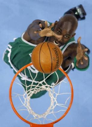 Kevin Garnett (Boston Celtics) - Rebound -  (DEN2008021911) Basketball Herren NBA 2007 2008 Einzelbild Denver Dynamik, Basketball Herren NBA 2007 2008 Einzelbild Denver Dynamik,