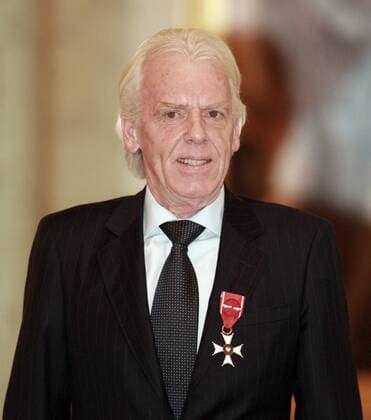Nationaltrainer Leo Beenhakker (Polen) wird der Verdienstorden Polonia Restituta (Orden für die Wiedergeburt Polens) verliehen -  (EN00156957018) Fußball Herren Nationalteam 2008, Auszeichnung, Ehrung, Porträt Warschau Fußball Herren Nationalteam 2008, Auszeichnung, Ehrung, Porträt Warschau