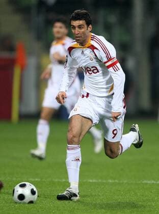 Hakan Sükür (Galatasaray Istanbul) am Ball Fußball EC 3 Herren UEFA Cup 2007 2008, Pokal, Europapokal, Galatasaray Istanbul Einzelbild Leverkusen Dynamik, Fußball EC 3 Herren UEFA Cup 2007 2008, Pokal, Europapokal, Galatasaray Istanbul Einzelbild Leverkusen Dynamik,