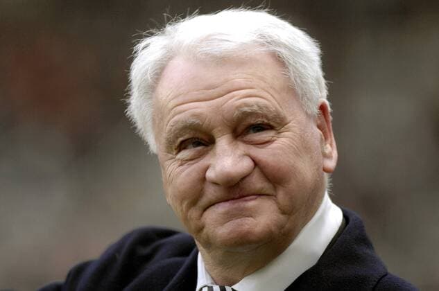 Fußball, Trainerhistorie Newcastle United von 1895 bis heute Sir Bobby Robson (England) - EDITORIAL USE ONLY. No use with unauthorised audio, video, data, fixture lists, club league logos or live services. Online in-match use limited to 120 images, no video emulation. No use in betting, games or single club league player publications. Fußball Herren English Premier League 2007 2008, 1. Englische Liga Porträt Newcastle Fußball Herren English Premier League 2007 2008, 1. Englische Liga Porträt Newcastle