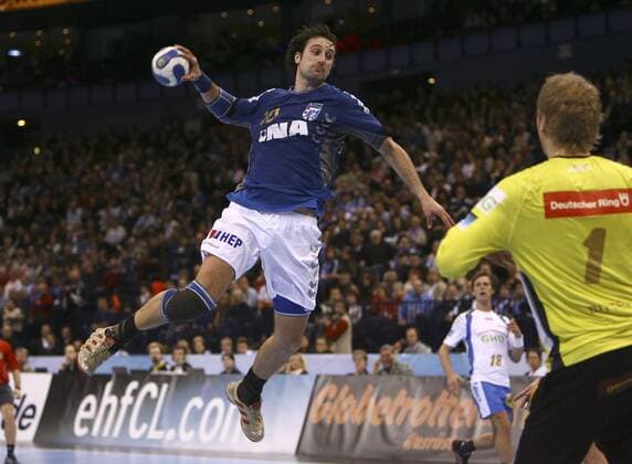 Igor Vori (Zagreb) gegen Torwart Johannes Bitter (HSV Hamburg) Handball EC 1 Herren Champions League 2007 2008, HSV Hamburg - HC Croatia Osiguranje Zagreb 32:29 Gruppe Hamburg Dynamik, Handball EC 1 Herren Champions League 2007 2008, HSV Hamburg - HC Croatia Osiguranje Zagreb 32:29 Gruppe Hamburg Dynamik,