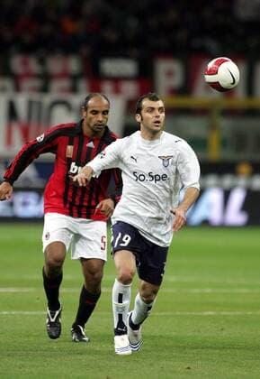 Goran Pandev (Lazio Rom, re.) gegen Emerson (AC Mailand) - Fußball Herren Serie A 2007 2008, 1. Italienische Liga, Milan - Lazio Rom 1:1 Gruppe Mailand Dynamik, Fußball Herren Serie A 2007 2008, 1. Italienische Liga, Milan - Lazio Rom 1:1 Gruppe Mailand Dynamik,