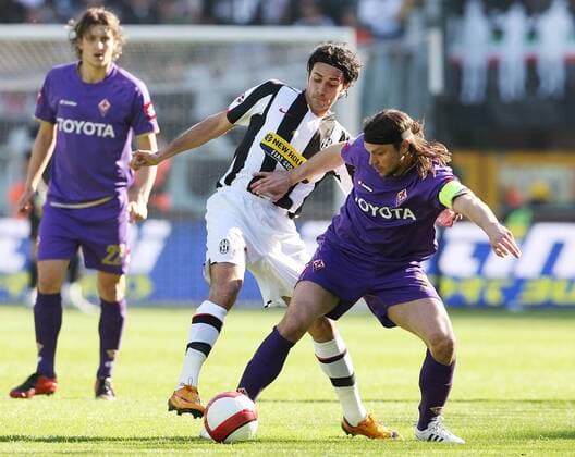 Raffaele Palladino (Juventus Turin, Mitte) gegen Tomas Ujfalusi (AC Florenz) - Fußball Herren Serie A 2007 2008, 1. Italienische Liga, Juventus Turin - AC Florenz, Juve, ACF Fiorentina Gruppe Turin Dynamik, Fußball Herren Serie A 2007 2008, 1. Italienische Liga, Juventus Turin - AC Florenz, Juve, ACF Fiorentina Gruppe Turin Dynamik,