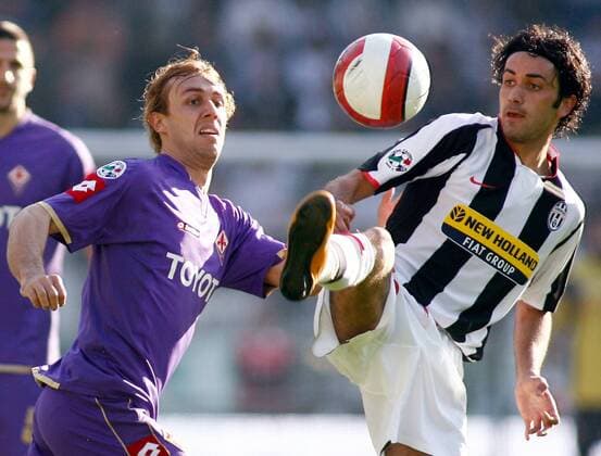 Marco Donadel (AC Florenz, li.) gegen Raffaele Palladino (Juventus Turin) -  Fußball Herren Serie A 2007 2008, 1. Italienische Liga, Juventus Turin - ACF Fiorentina 2:3, Juve Gruppe Turin Dynamik, Fußball Herren Serie A 2007 2008, 1. Italienische Liga, Juventus Turin - ACF Fiorentina 2:3, Juve Gruppe Turin Dynamik,