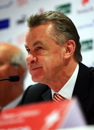 Ottmar Hitzfeld (Deutschland), Nationaltrainer der Schweiz ab Sommer 2008, während der Pressekonferenz Fußball Herren Nationalteam 2008, Präsentation, Pressetermin, Pressekonferenz Porträt Zürich Fußball Herren Nationalteam 2008, Präsentation, Pressetermin, Pressekonferenz Porträt Zürich 