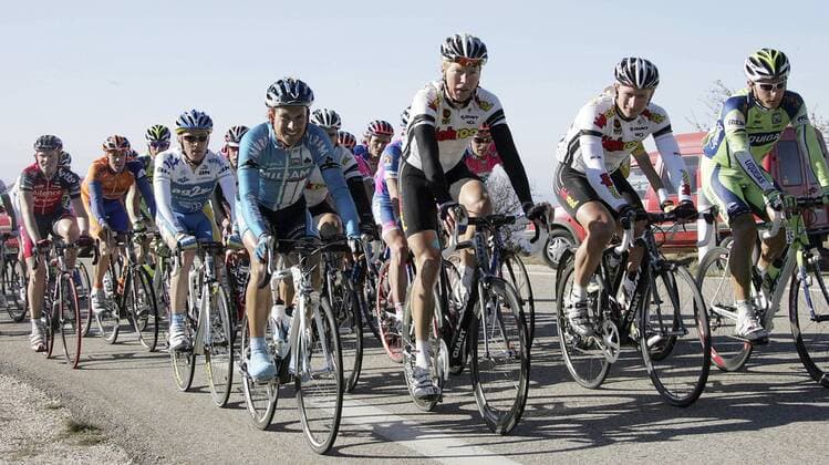 Marcel Sieberg (High Road, 3.v.re.) neben Björn Schröder (Milram beide Deutschland) Radsport Herren Paris Nizza 2008, Straßenradsport, Straße, Rad, Totale 4. Etappe: Montelimar - Mont Ventoux Radsport Herren Paris Nizza 2008, Straßenradsport, Straße, Rad, Totale 4. Etappe: Montelimar - Mont Ventoux