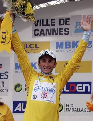 Davide Rebellin (Italien Gerolsteiner) jubelt über die Gesamtführung bei Paris Nizza 2008 Radsport Herren Paris Nizza 2008, Straßenradsport, Straße, Rad, Einzelbild 6. Etappe: Sisteron - Cannes Begeisterung, Freude, Radsport Herren Paris Nizza 2008, Straßenradsport, Straße, Rad, Einzelbild 6. Etappe: Sisteron - Cannes Begeisterung, Freude,