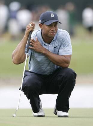 Tiger Woods (USA) taxiert die Ideallinie -  (mia20080320716) Golf Herren WGC CA World Championship 2008, PGA Tour Einzelbild Doral Miami Nachdenklichkeit, Golf Herren WGC CA World Championship 2008, PGA Tour Einzelbild Doral Miami Nachdenklichkeit,