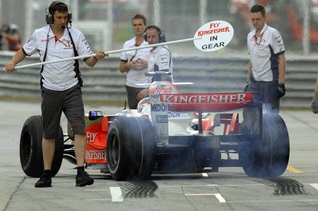 Adrian Sutil (Deutschland Force India) - Boxenstopp Motorsport Grand Prix Herren Großer Preis von Malaysia 2008, Formel 1 Weltmeisterschaft, F1, F, GP, WM, Vdig Gruppe Kuala Lumpur Sepang Motorsport Grand Prix Herren Großer Preis von Malaysia 2008, Formel 1 Weltmeisterschaft, F1, F, GP, WM, Vdig Gruppe Kuala Lumpur Sepang