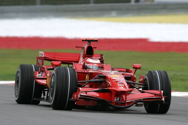 Kimi Räikkönen (Finnland Ferrari) in seinem Boliden Motorsport Grand Prix Herren Großer Preis von Malaysia 2008, Formel 1 Weltmeisterschaft, F1, F, GP, WM, Qualifying Einzelbild Kuala Lumpur Sepang Motorsport Grand Prix Herren Großer Preis von Malaysia 2008, Formel 1 Weltmeisterschaft, F1, F, GP, WM, Qualifying Einzelbild Kuala Lumpur Sepang