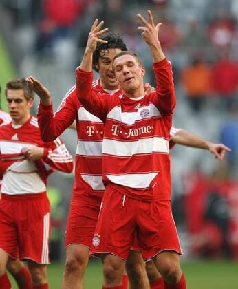Lukas Podolski (re.) und Luca Toni (beide Bayern) - Torjubel Fußball 1. BL Herren Saison 2007 2008, FC Bayern München Gruppe premiumd, Aufmacher München Freude, Fußball 1. BL Herren Saison 2007 2008, FC Bayern München Gruppe premiumd, Aufmacher München Freude,
